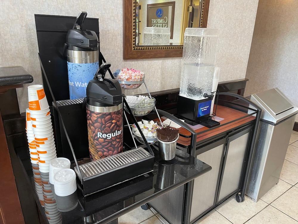 Comfort Suites East Brunswick - South River Luaran gambar